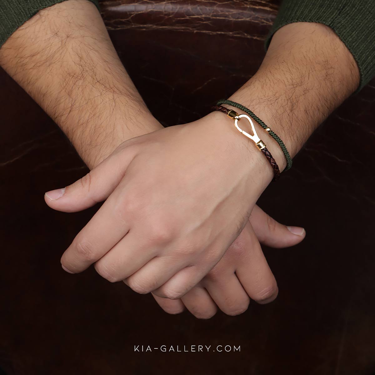 دستبند چرم و طلا  کد BM396