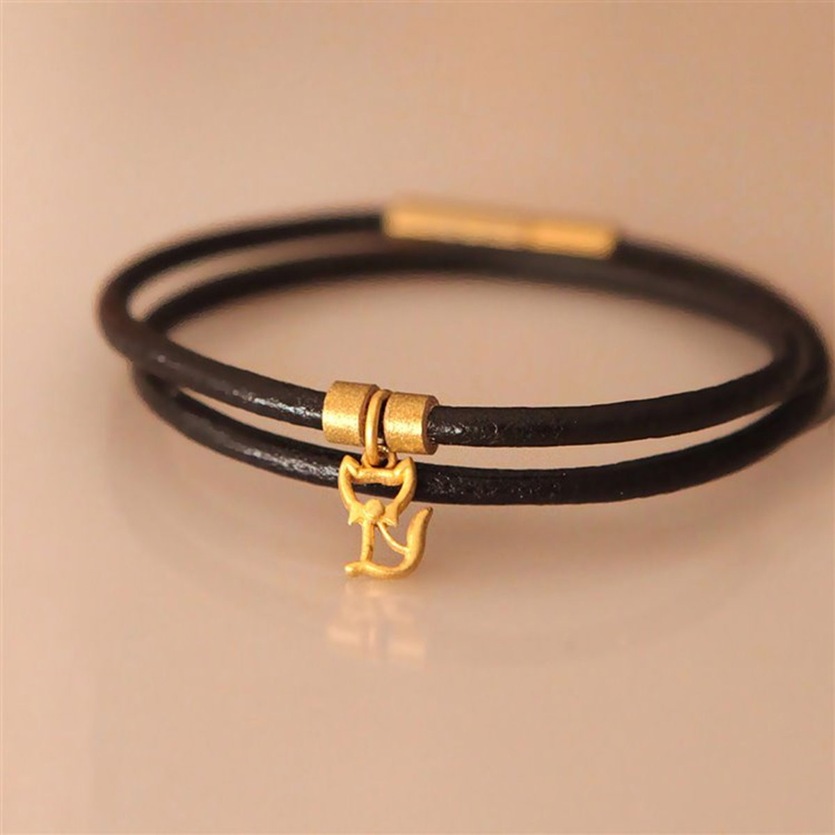 دستبند چرم و طلا  کد BM254