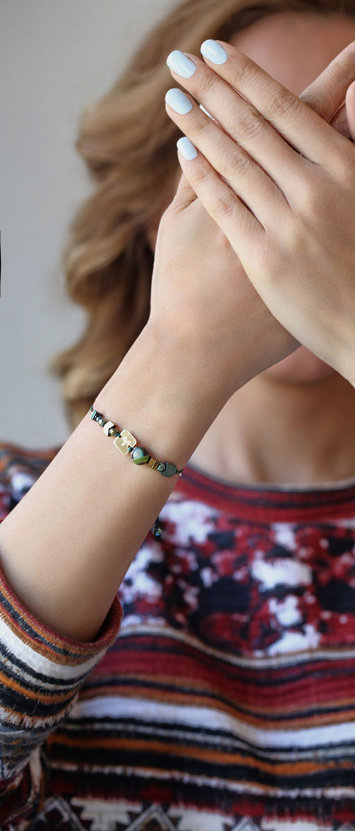 دستبند سنگی  کد BSH131