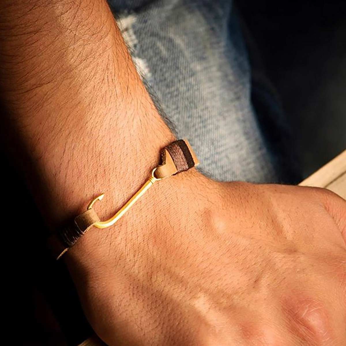 دستبند چرم و طلا  کد BM197