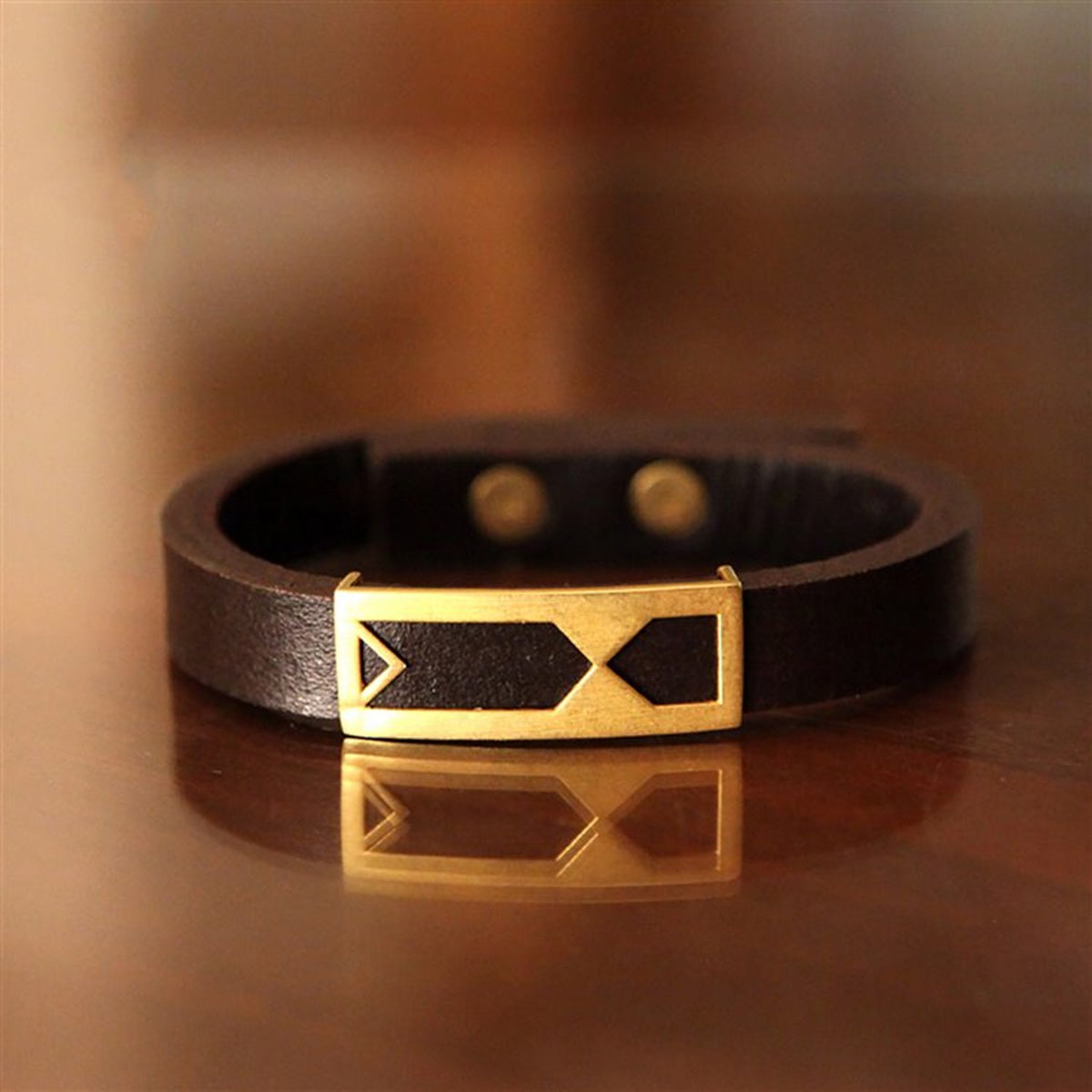 دستبند چرم و طلا  کد BM242