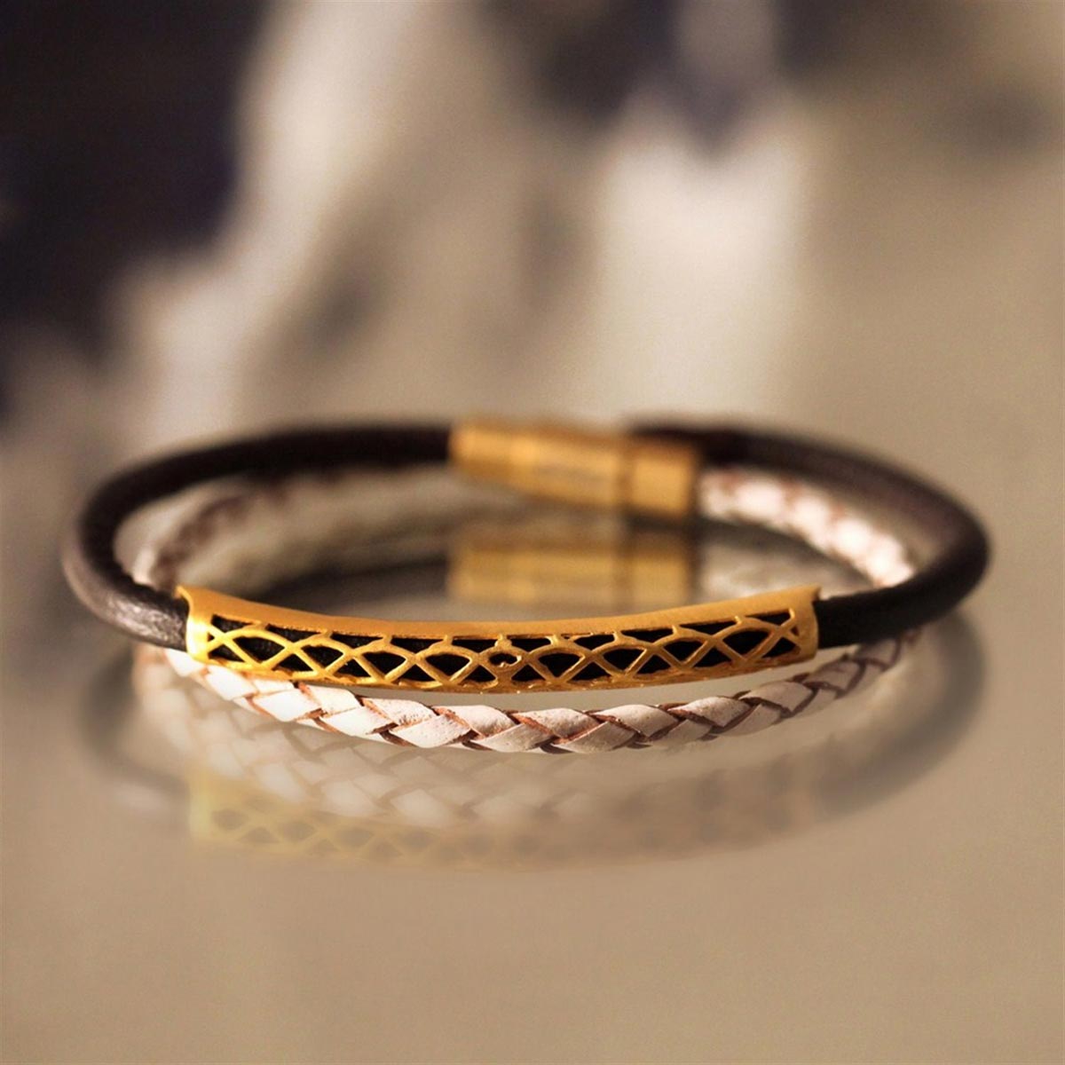 دستبند چرم و طلا  کد BM274