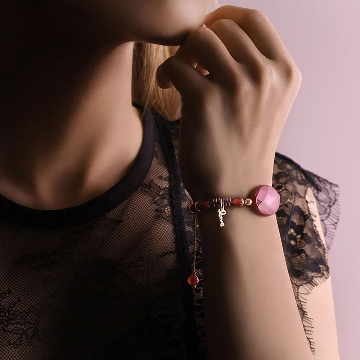 دستبند سنگی  کد BSH042