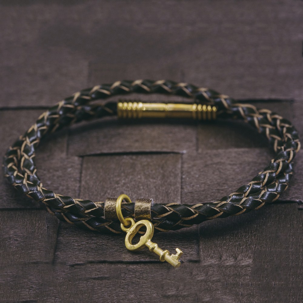 دستبند چرم و طلا  کد BM159