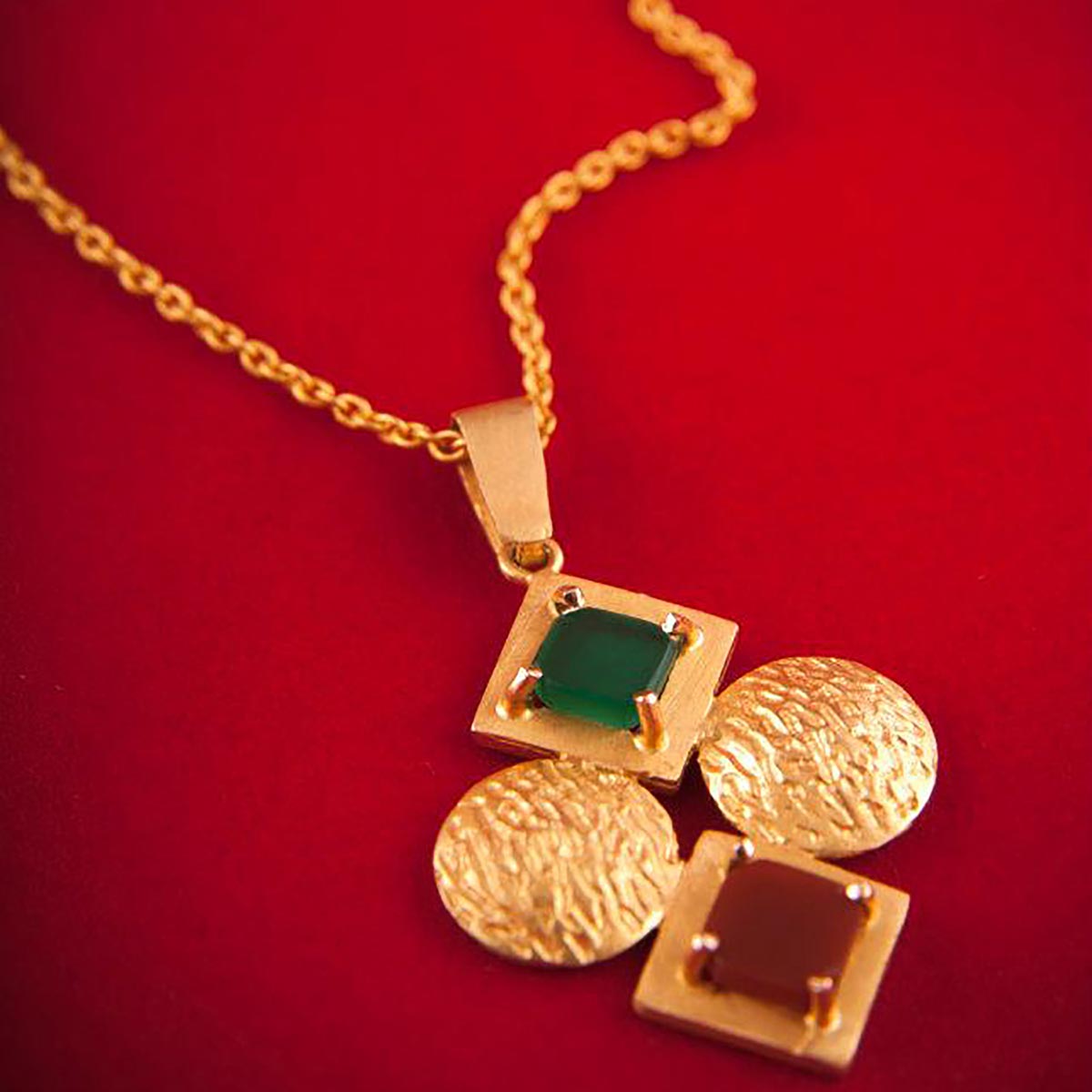 آویز  کد NM039