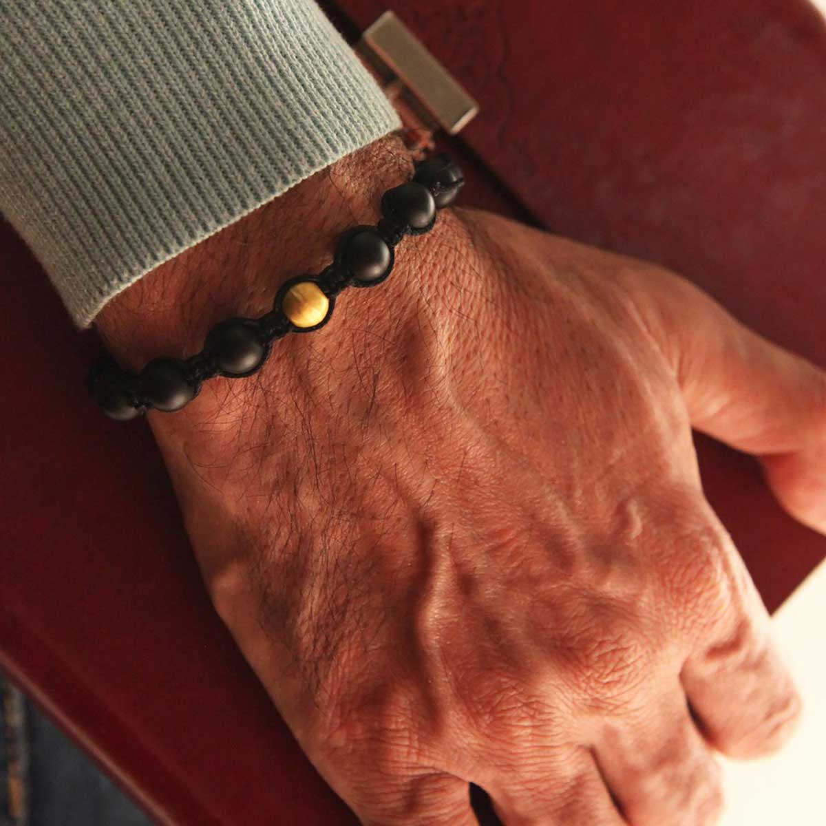 دستبند سنگی  کد BSH001