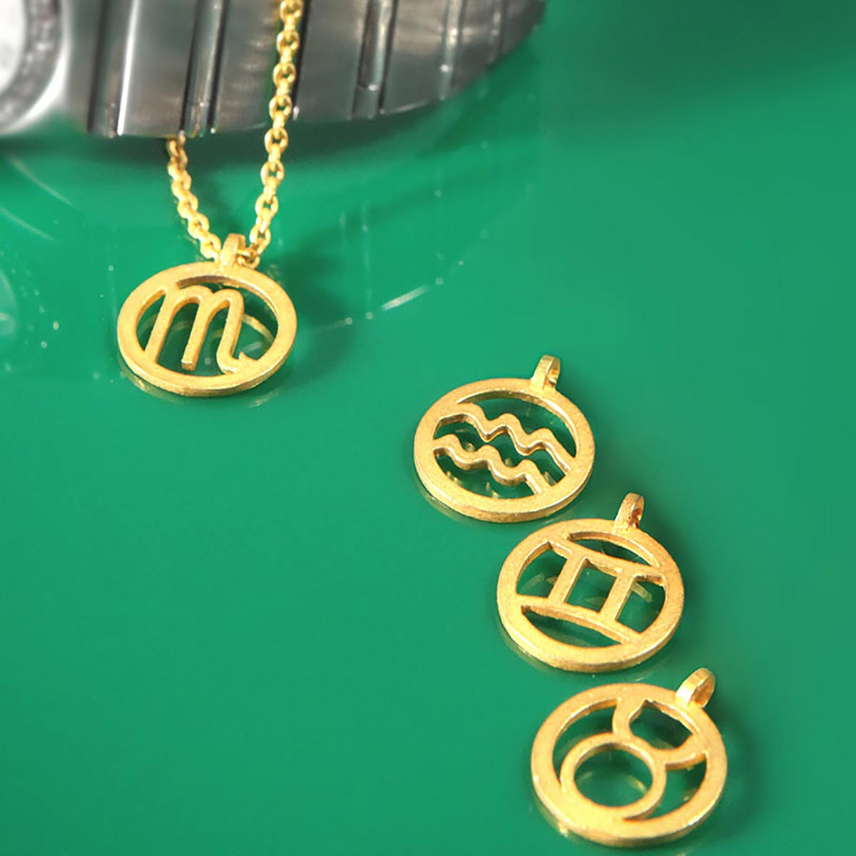 آویز ساعت  کد WR021