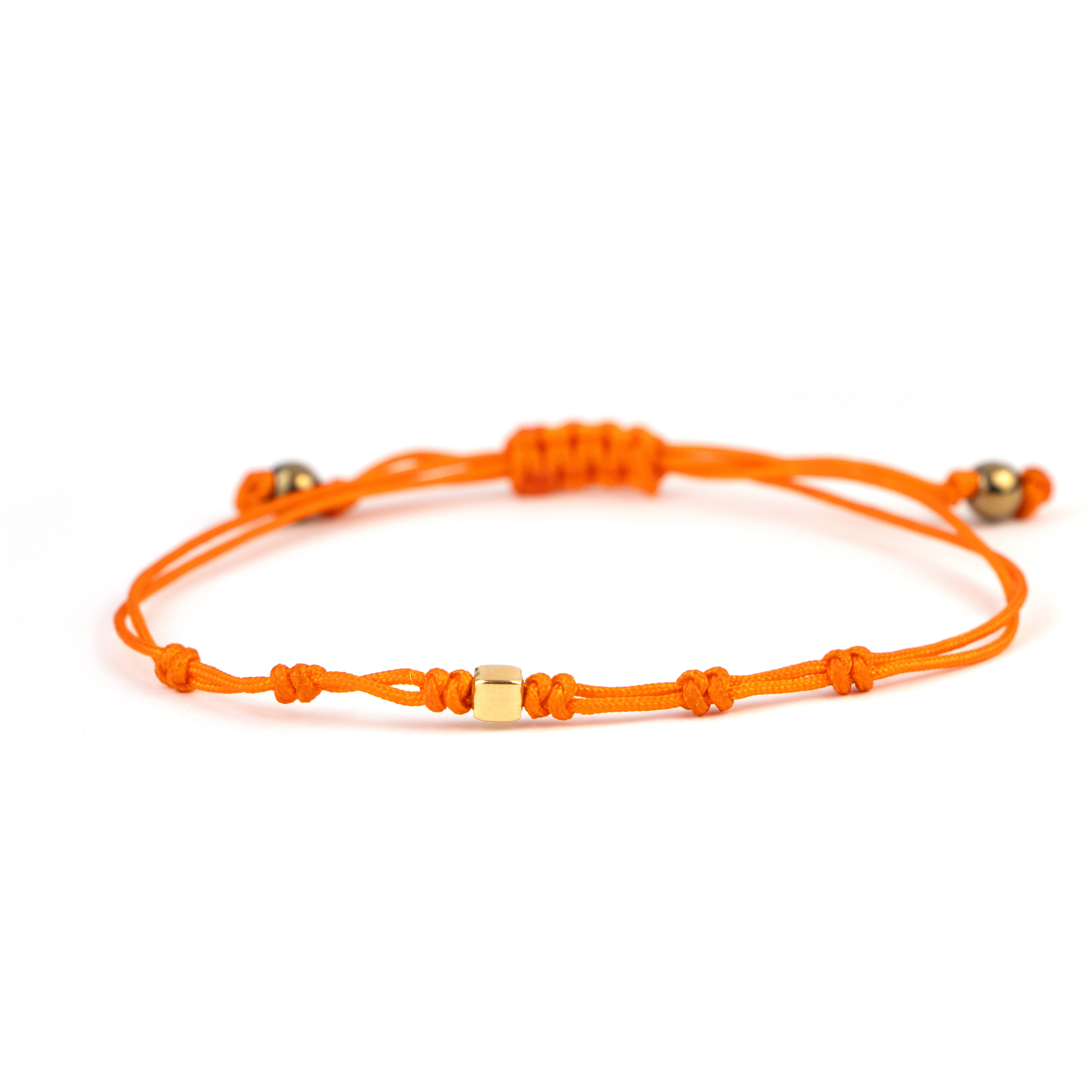 دستبند نخی  کد TST176