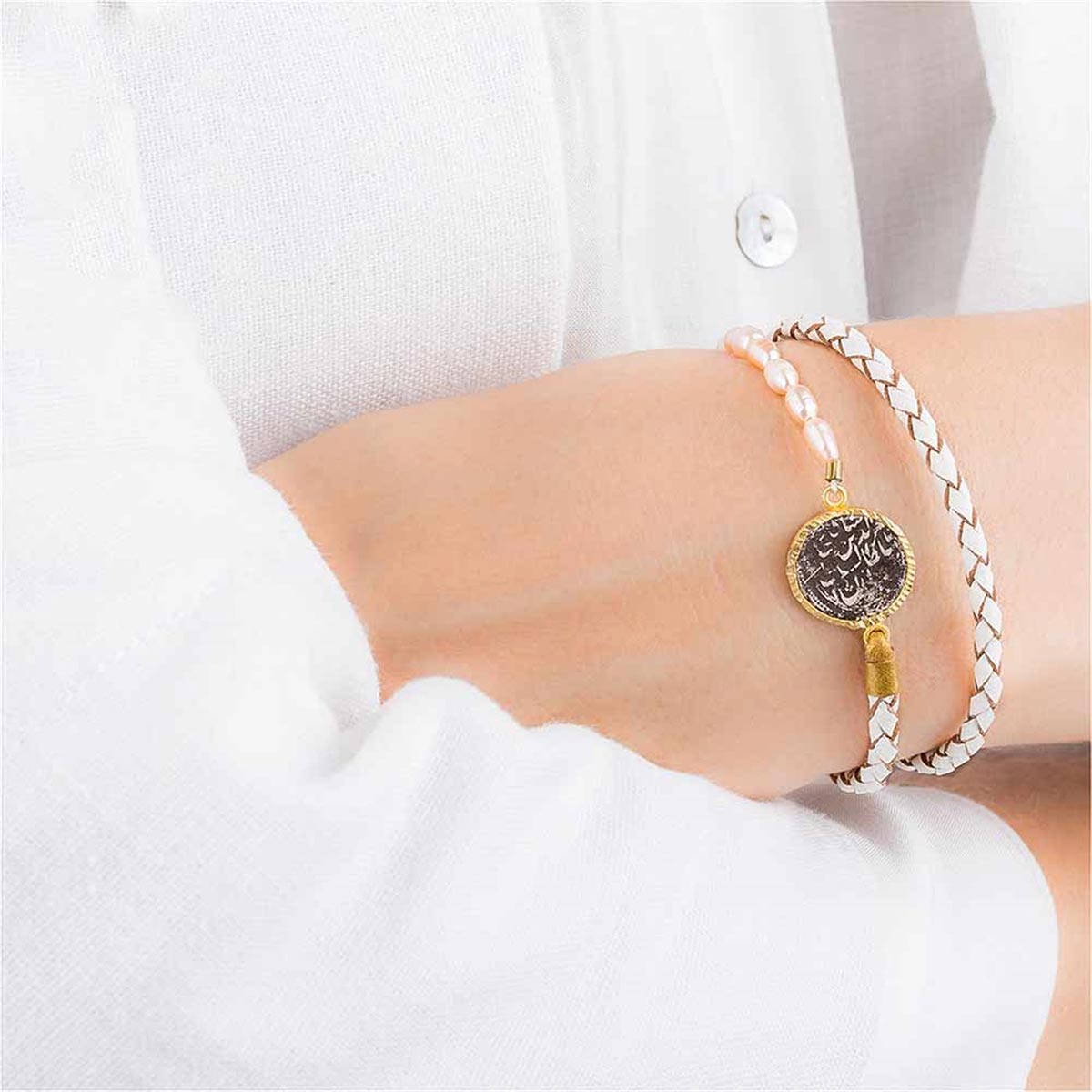 دستبند چرم و طلا  کد BE006-3