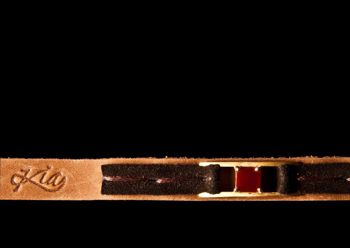 دستبند چرم و طلا  کد BM087