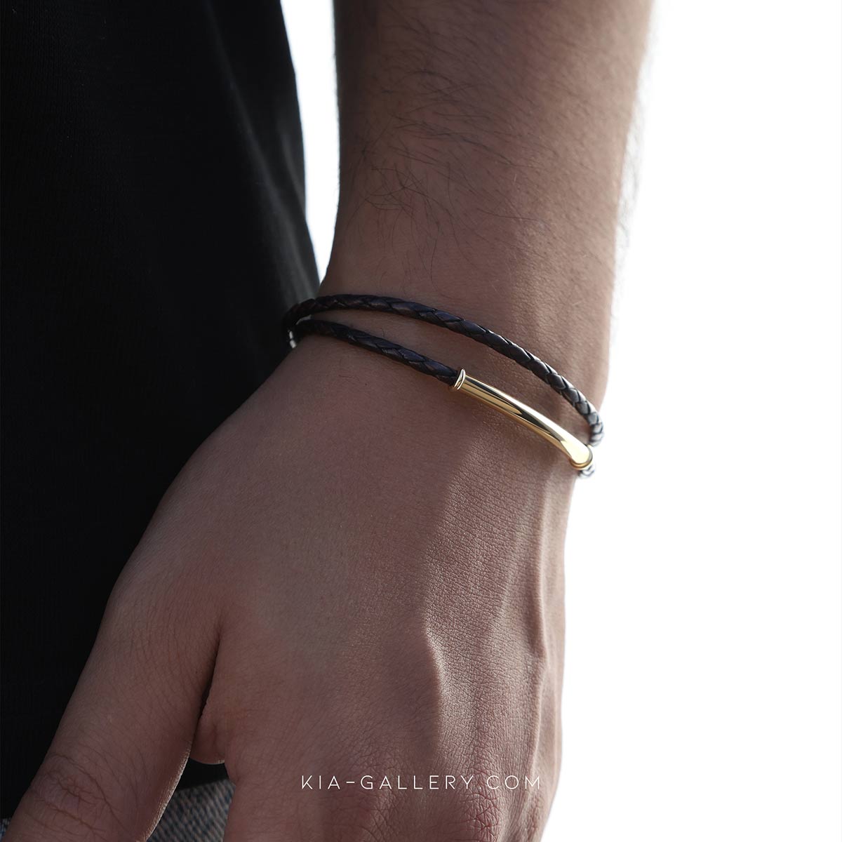 دستبند چرم و طلا  کد BM389