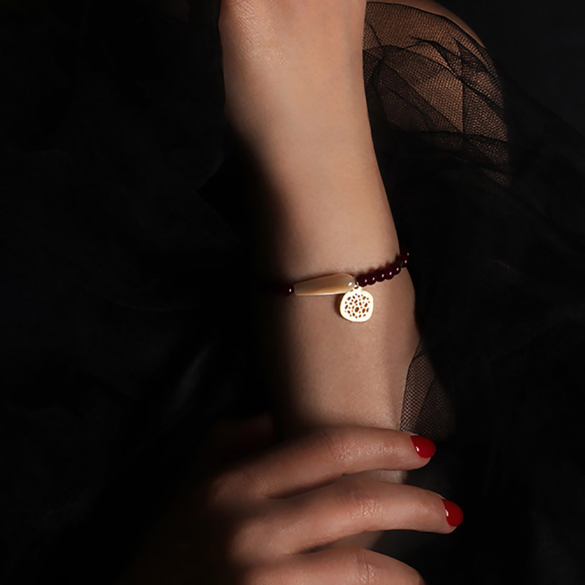 دستبند سنگی  کد BSH091