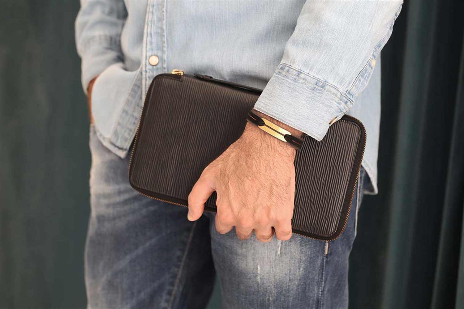 دستبند چرم و طلا  کد BBH003