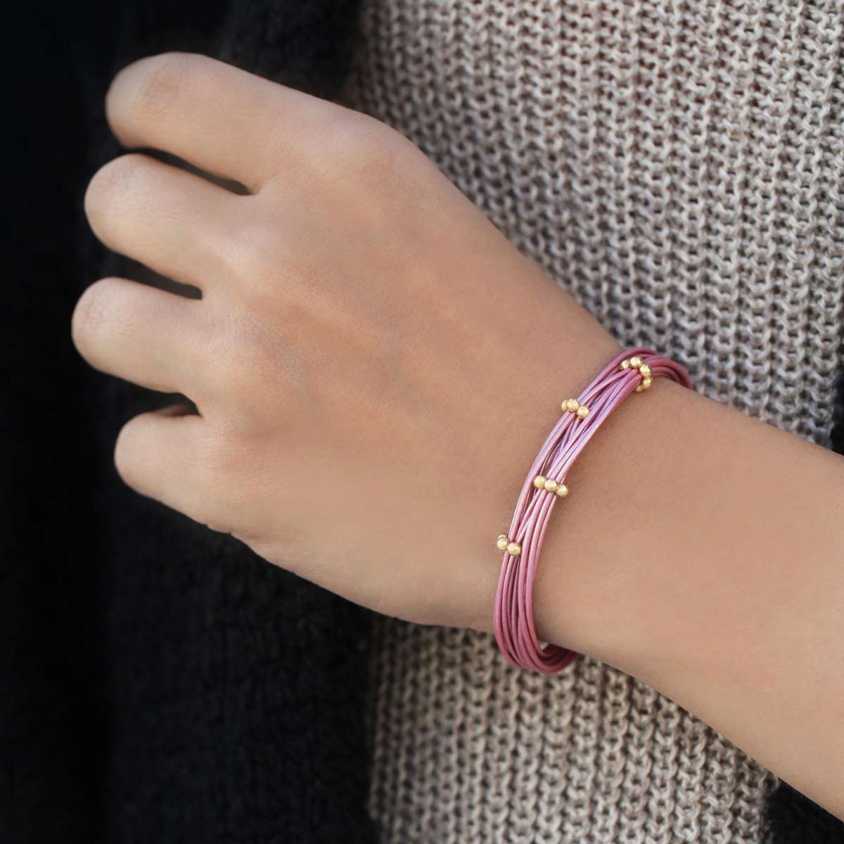 دستبند چرم و طلا  کد BM304